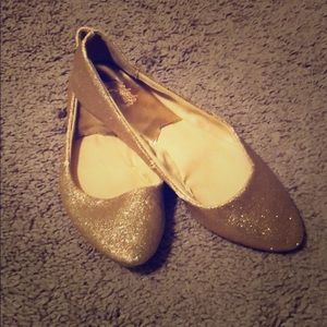 Super cute sparkly flats
